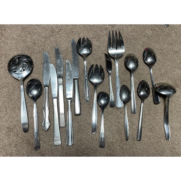 17 Bundle Lot Misc Silverware Spoons Fork Knives Stainless Steel Various - Picture 2 of 8